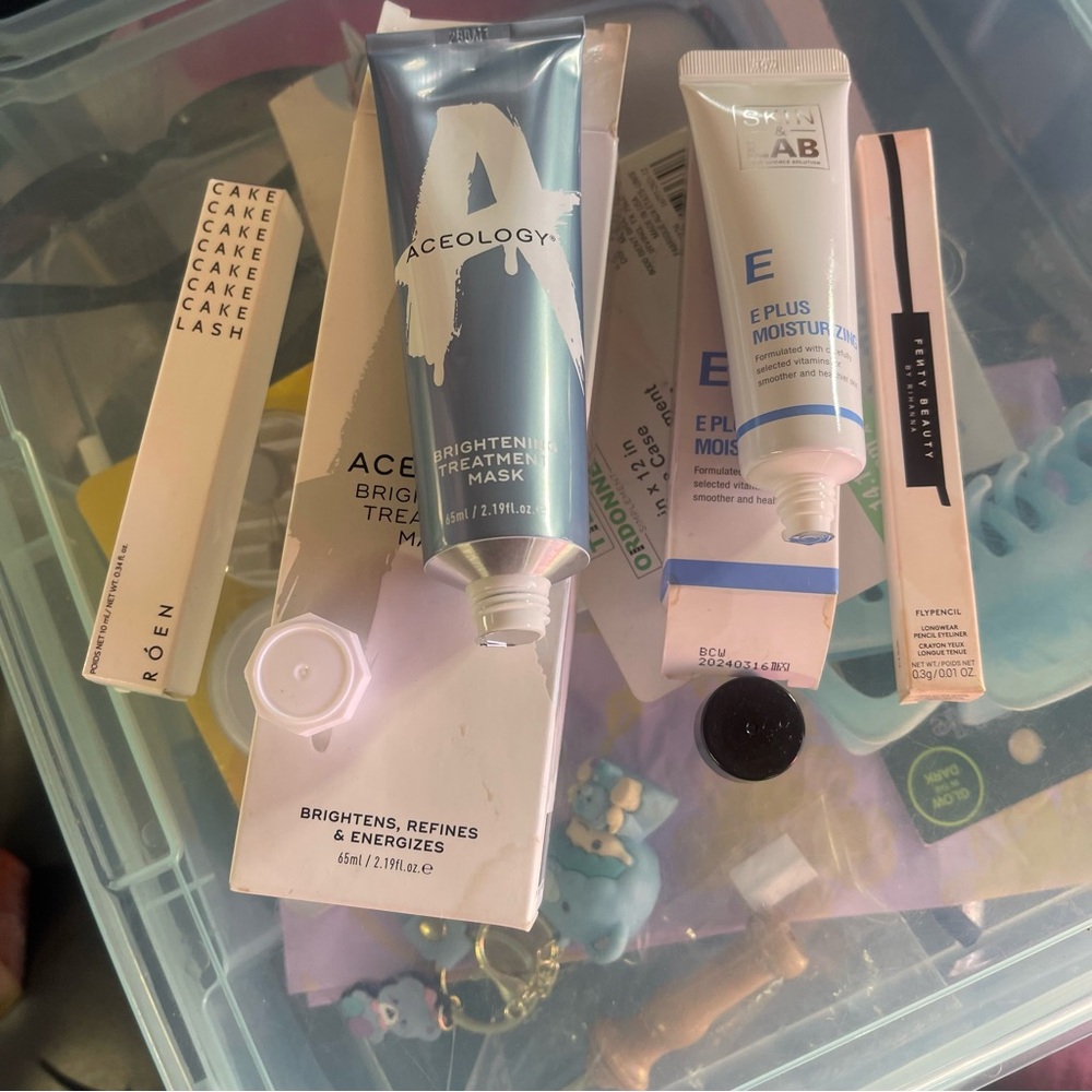 Beauty Bundle - Picture 2 of 5